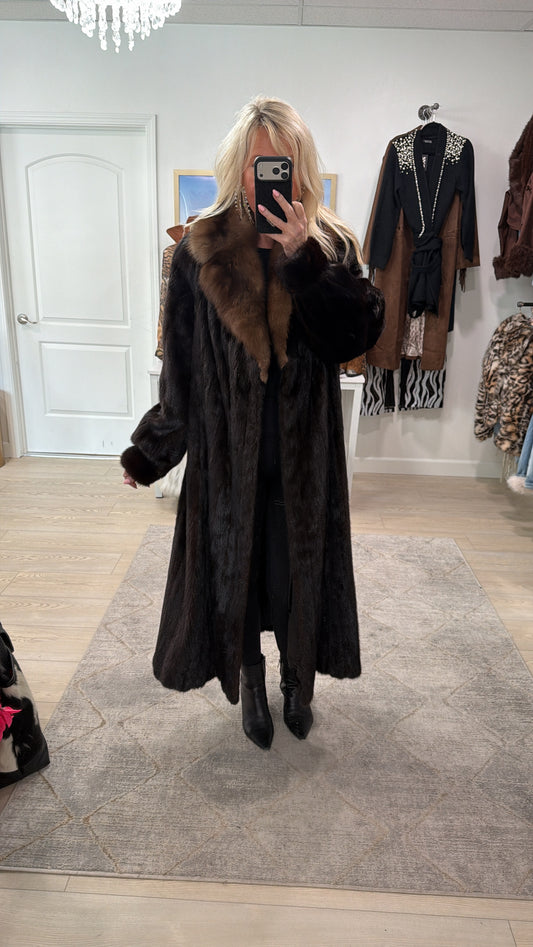 #GB43 Vintage Mahogany Mink and SABLE Collar Coat Size L/XL