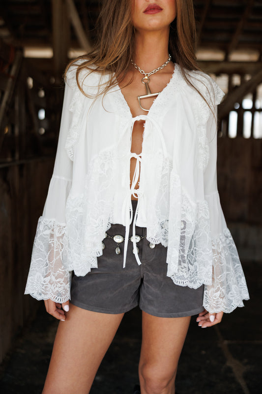"Canyon" Lace Trim Top in White
