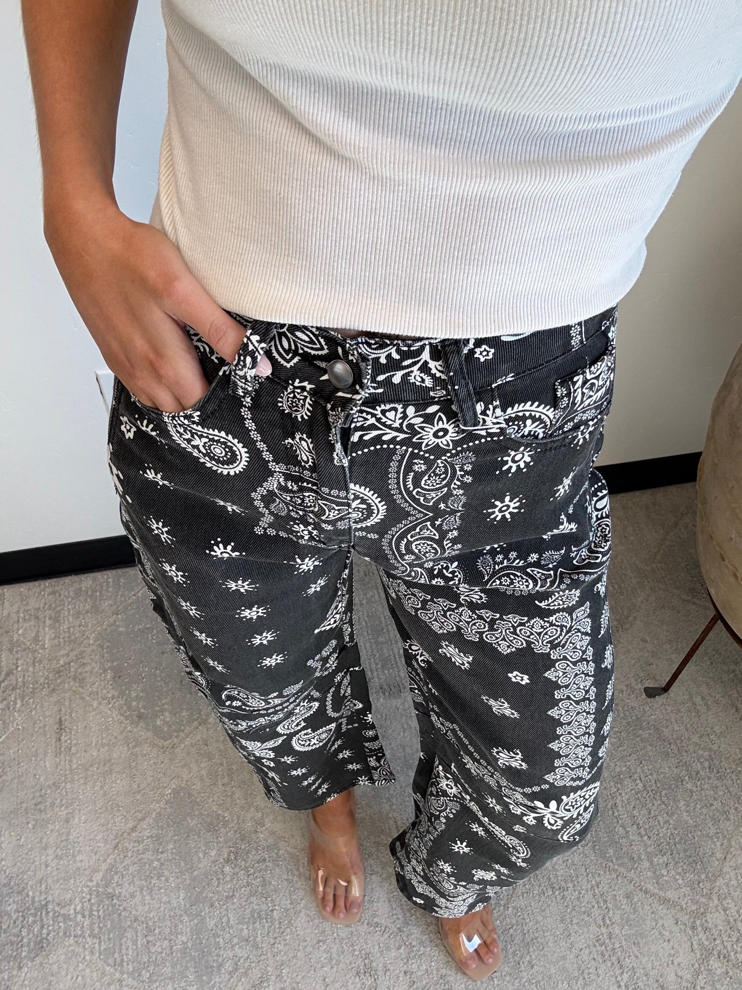 Paisley Barrel Leg Pants in Black