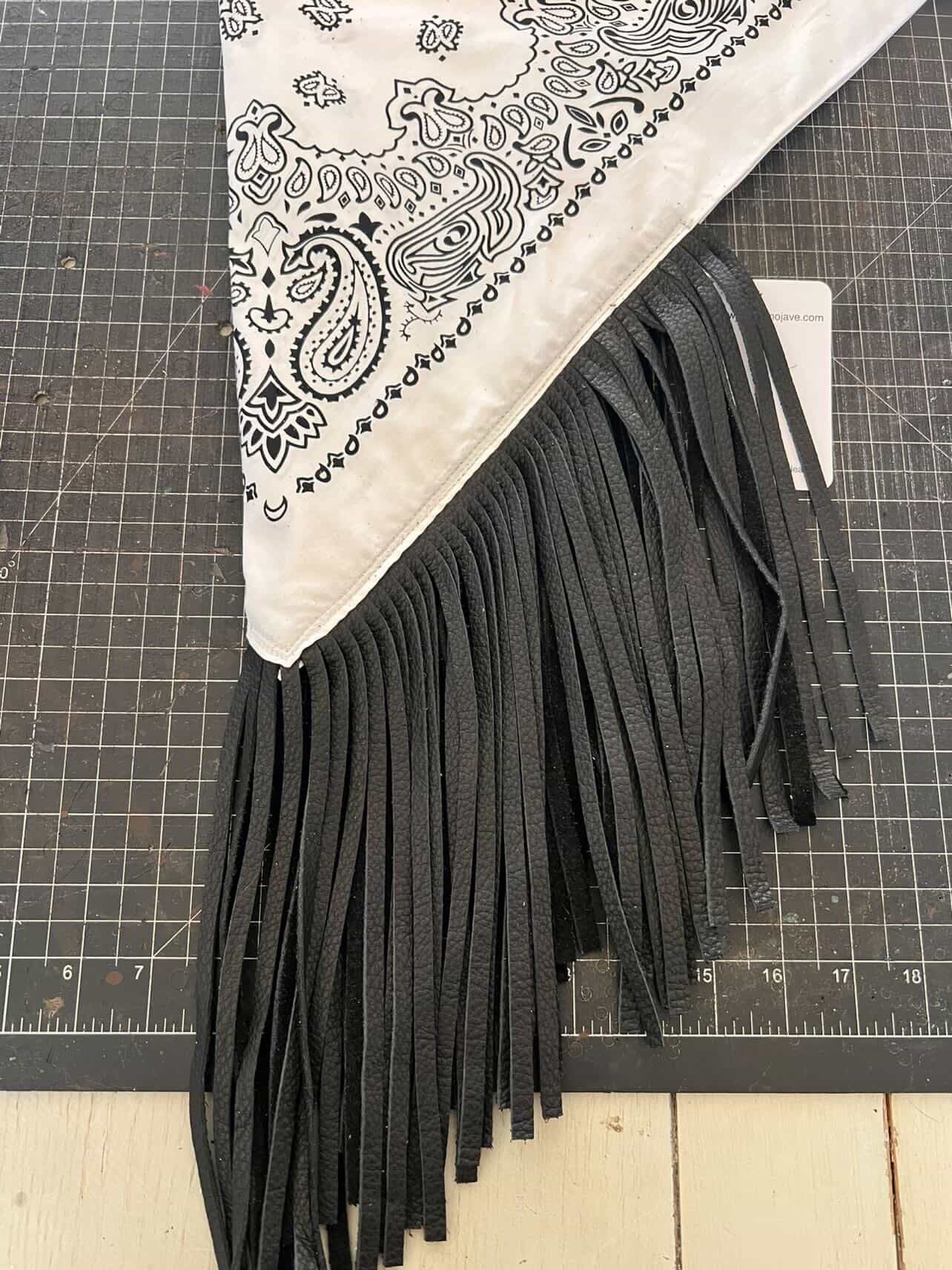 Leather Fringe Bandana in White/Black