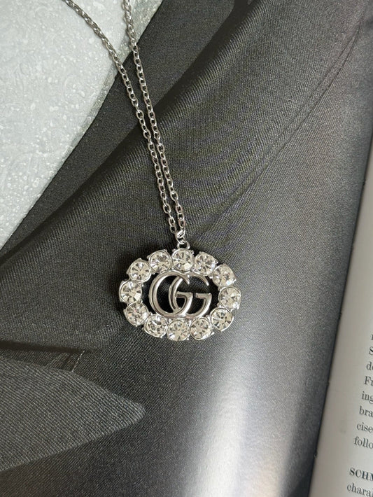 AS SEEN ON CASSIDY! Authentic Vintage Crystal G Pendant Necklace in Gold or Silver in Medium