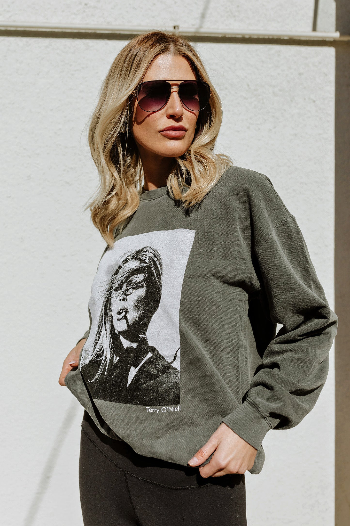 NEW!! The "Paris Icon" Sweatshirt in Charcoal