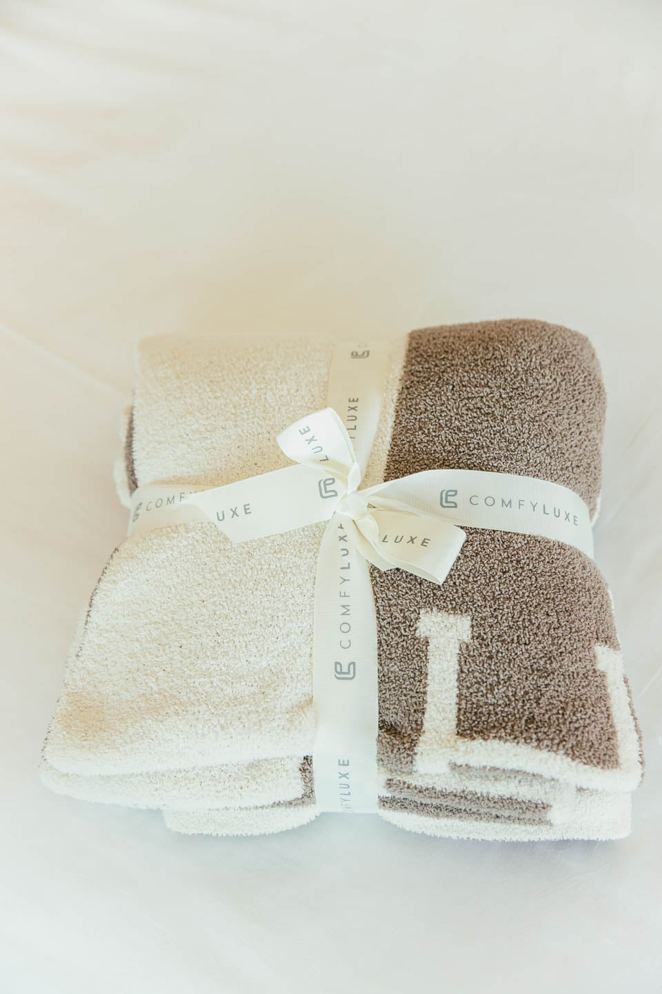 BEST SELLER!! Comfy Luxe Throw Blanket in 7 Colors