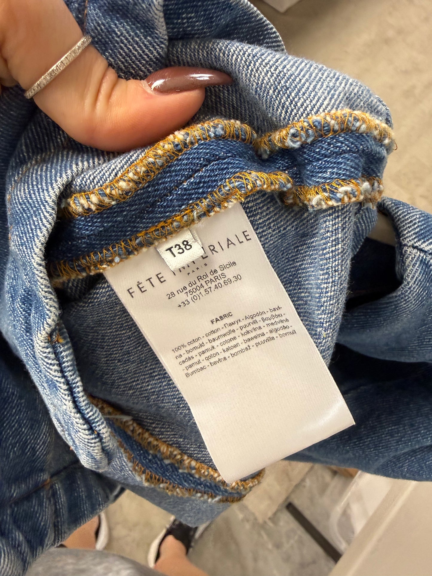 NEW!! Vintage Denim Button Up Top Size Medium