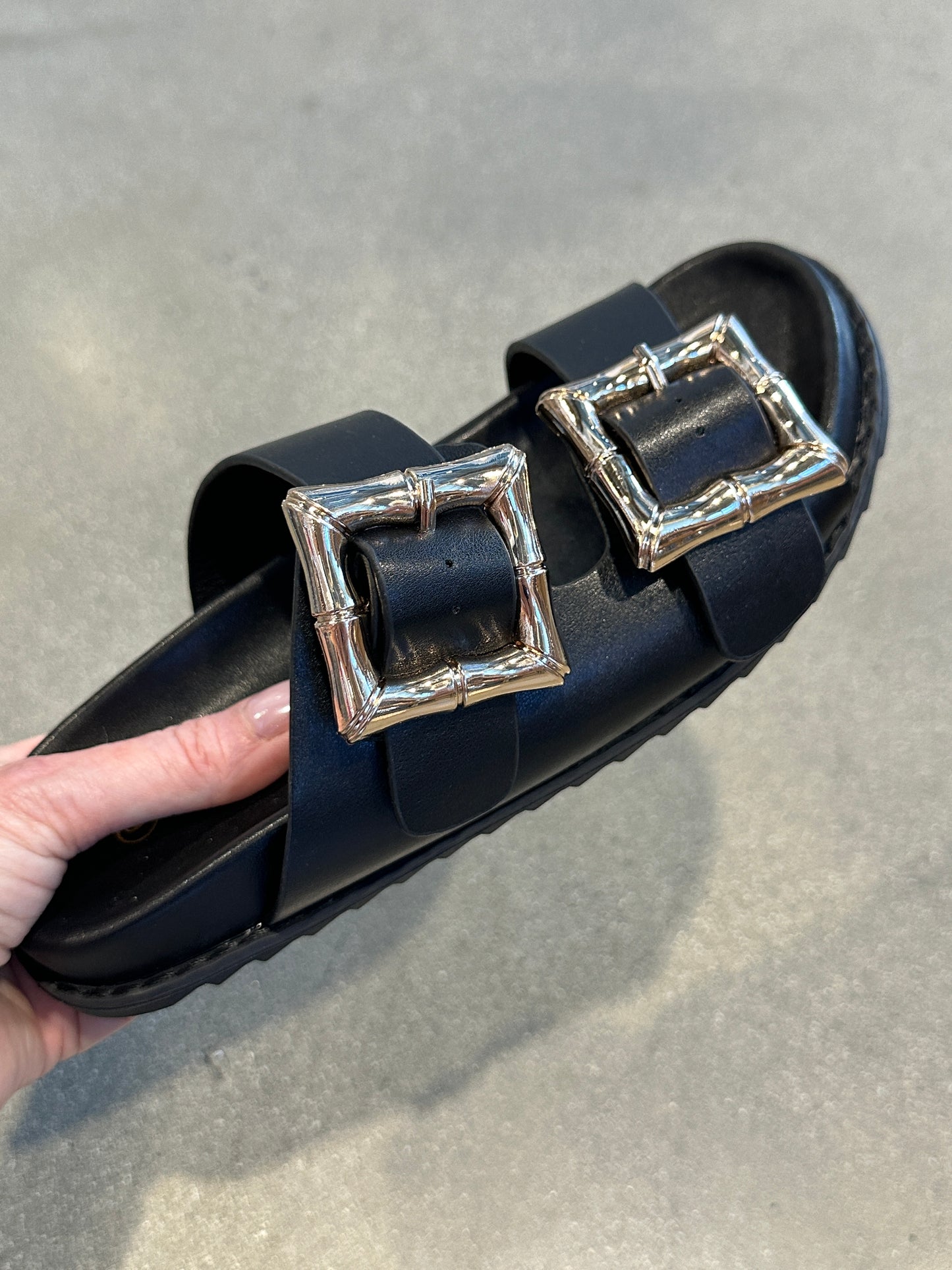 FINAL SALE!! Devon Buckle Sandal in Black