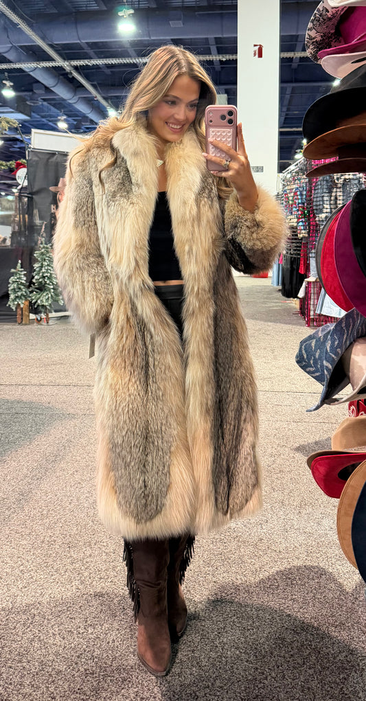 #161 Vintage Lynx Coat Size Small