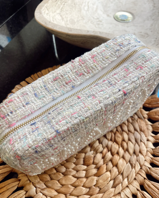 BEST SELLER!! Tweed BEAUTY Bag in White