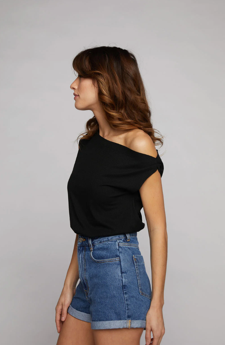 BEST SELLER!! Drop Shoulder Top in Black