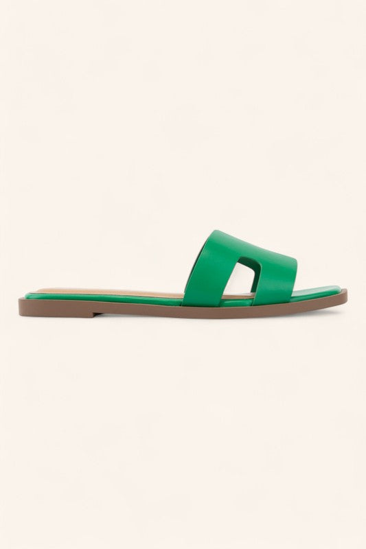 FINAL SALE!! The "Plaza" Sandal in Green