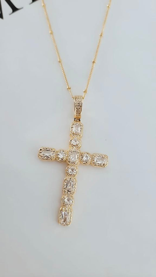 NEW!! 18K Gold Filled Cross Pendant Necklace