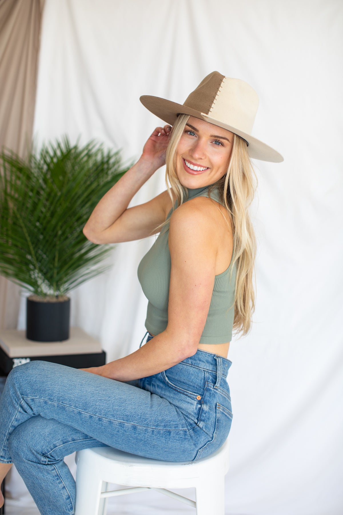 FINAL SALE!! Two Tone Australian Wool Hat in Beige/Taupe