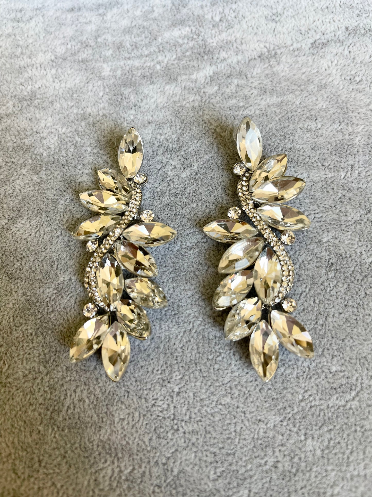 NEW!! Crystal Cluster Drop Earring