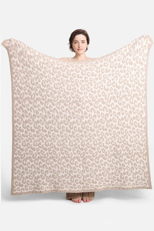 BEST SELLER!! Comfy Luxe "Leopard" Reversible Throw Blanket in 3 Colors