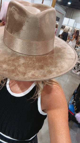 NEW!! The Luna Banded Suede Hat in Mocha