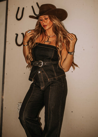 NEW!! High Waisted Contrast Stitch Jeans