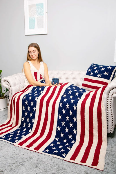 NEW!! Comfy Luxe "American Flag" Reversible Throw Blanket