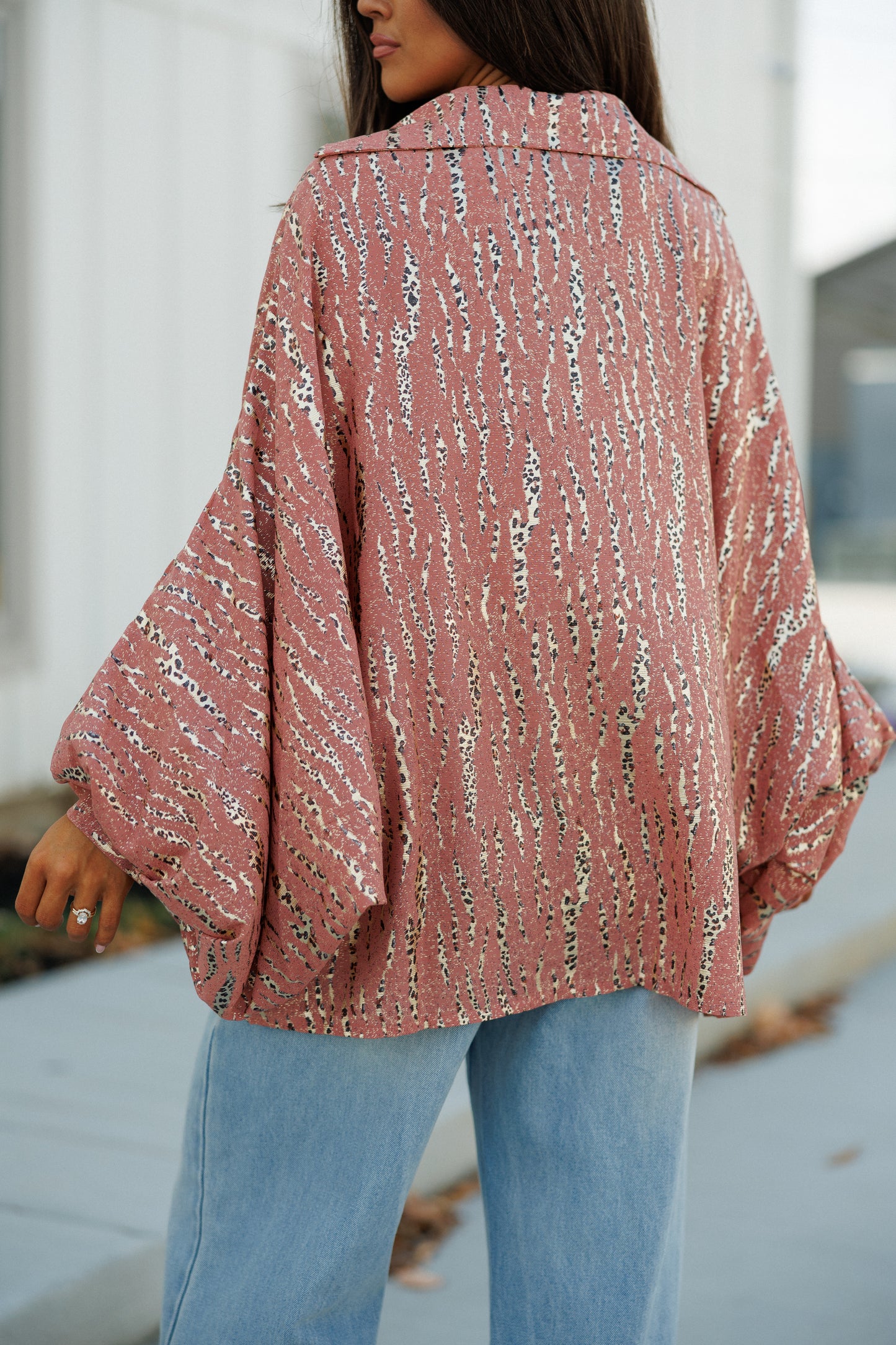 NEW!! Cheetah Print Satin Top in Pink