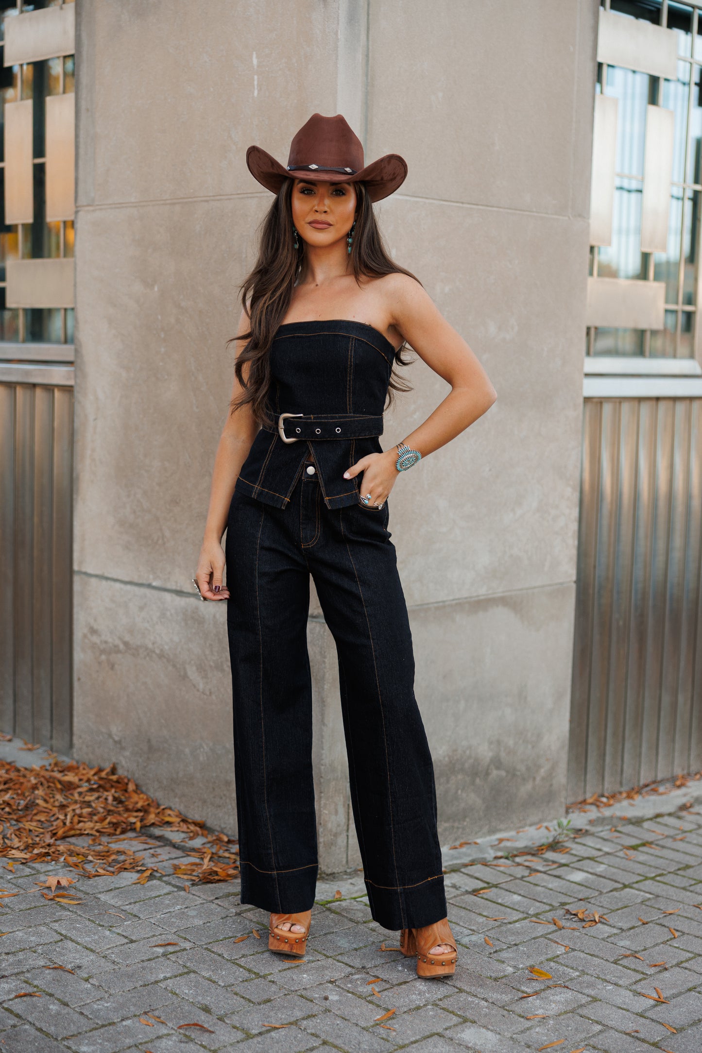 NEW!! High Waisted Contrast Stitch Jeans