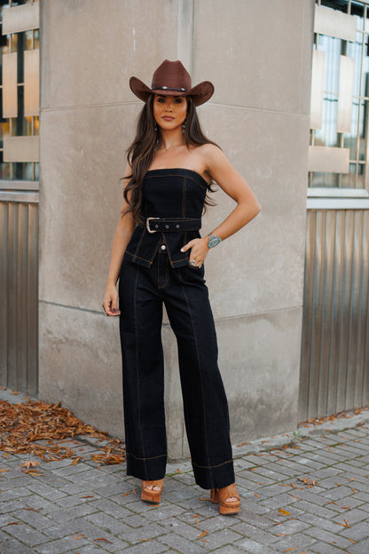 NEW!! High Waisted Contrast Stitch Jeans