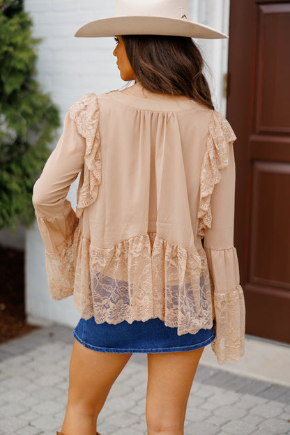 “Canyon” Lace Trim Top in Nude