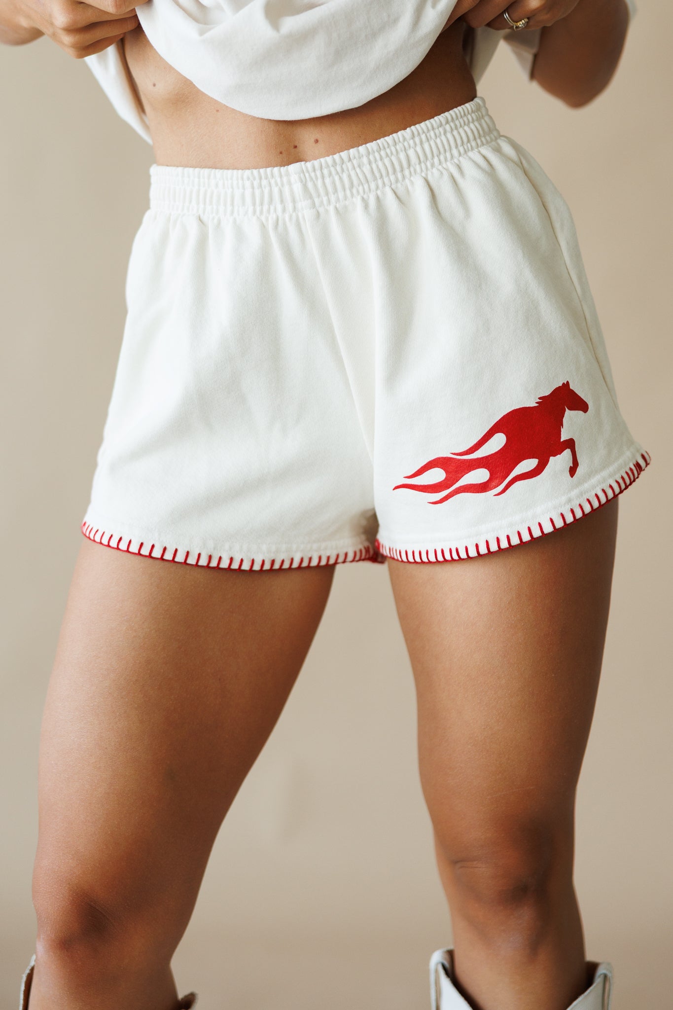 Hot Bronc Heavy Fleece Short Creme