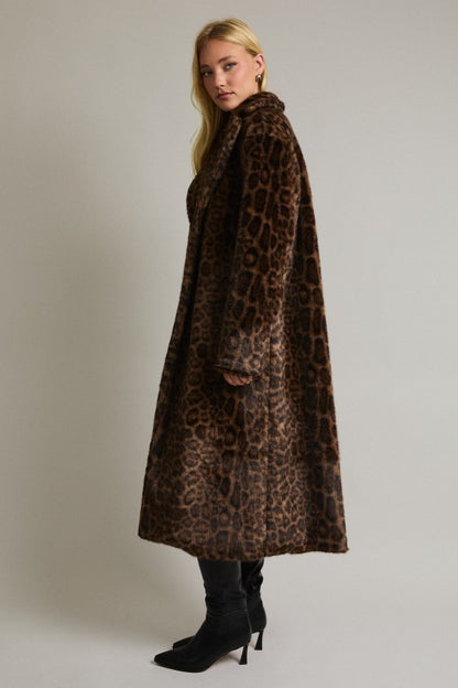 “Luxe Muse" Cheetah Faux Fur Coat