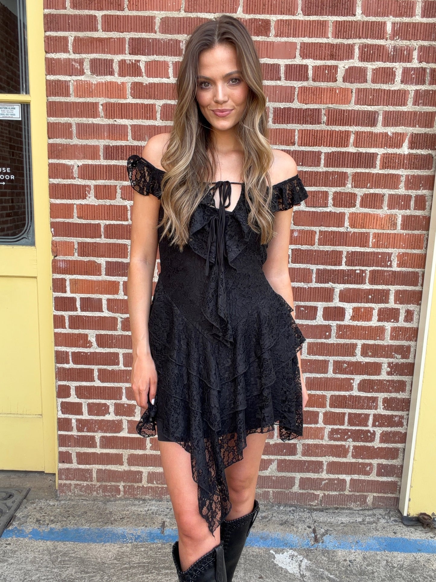 NEW!! Cactus Club Lace Dress in Black