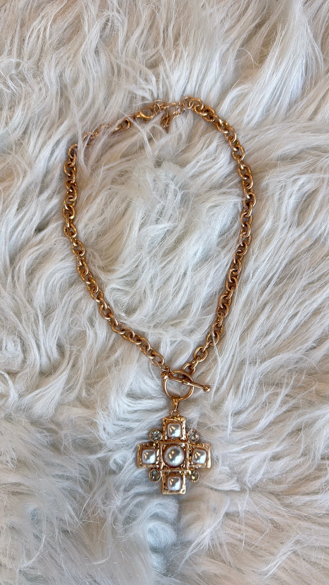 DOORBUSTER!! Rose Gold Cross Pendant Necklace