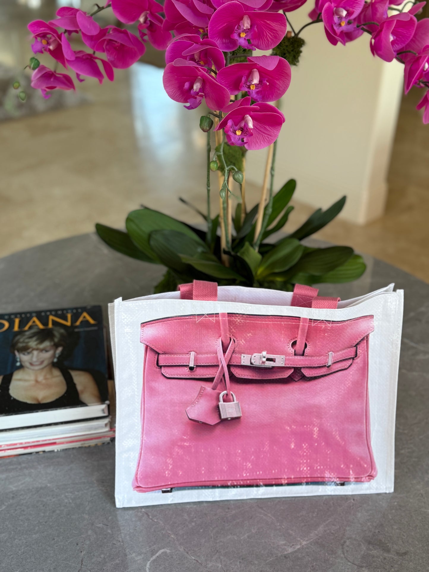 NEW!! Icon Medium Tote Bag in 5 Colors