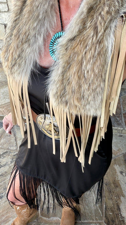 Vintage Coyote Fur & Leather Fringe Collar - Medium Size