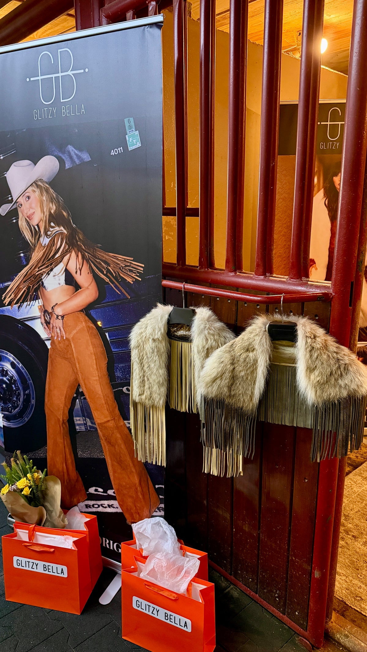 Vintage Coyote Fur & Leather Fringe Collar - Small Size