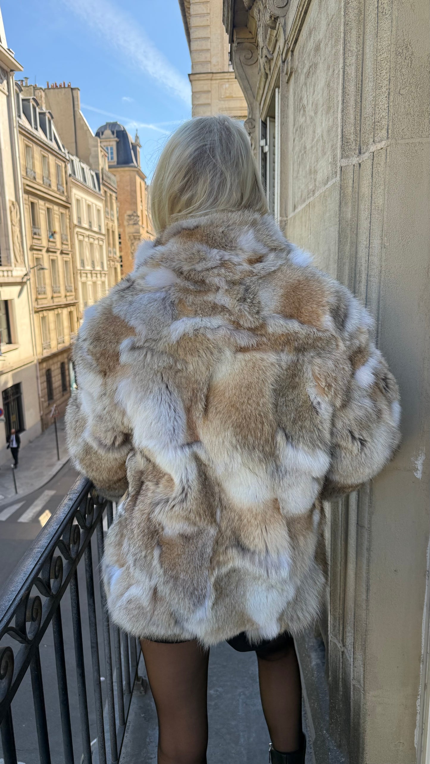 #97 Vintage Coyote Fur Jacket Size Medium