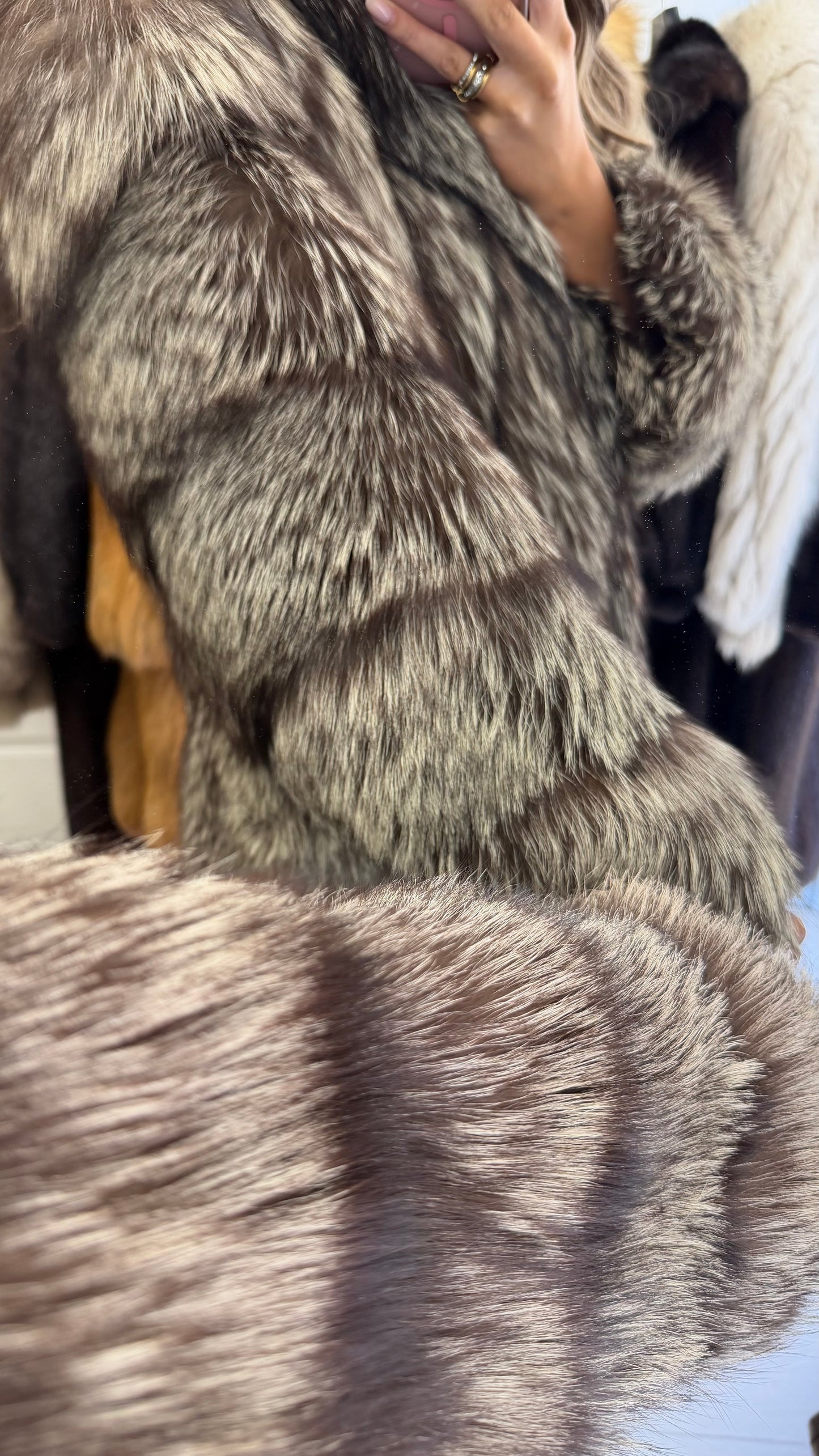 #28 Vintage Silver Saga Fox Jacket Size M/L