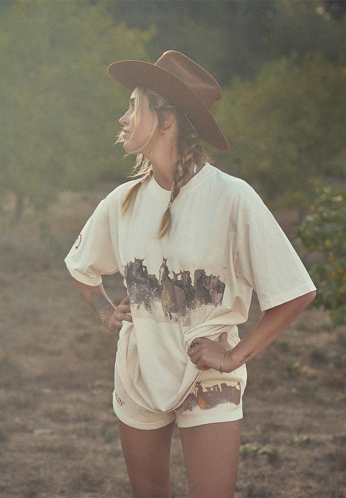 NEW!! Wild Horse Short Sleeve Tee in Ivory by DARLIN' Brand