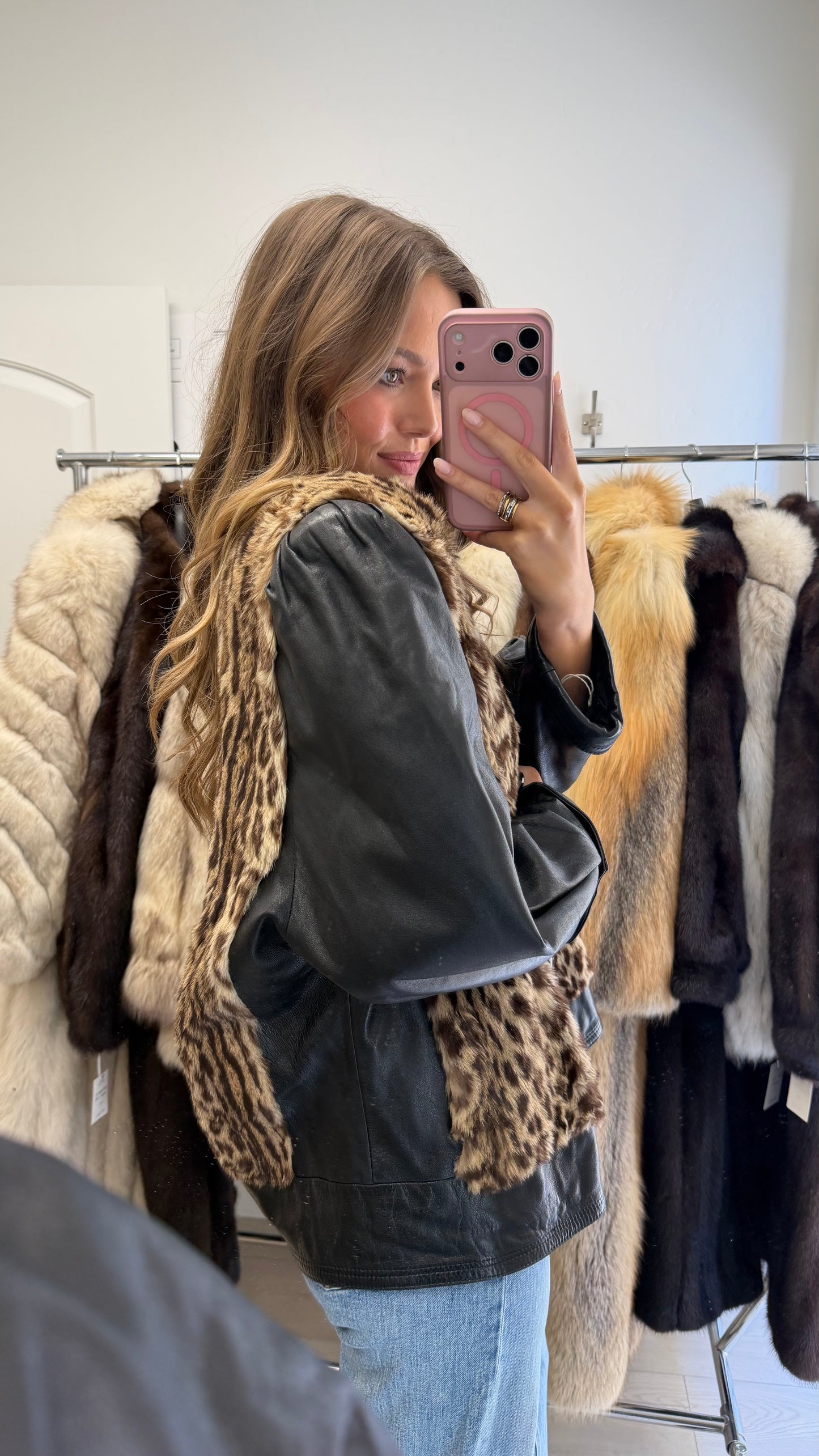 #32 Vintage Leather Jacket w/ Spotted Rabbit Fur Details Size M/L