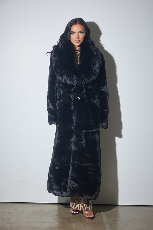NEW!! "Front Row" Faux Fur Coat in Black