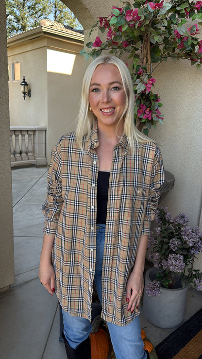 NEW!! Vintage Burberry Button Down Shirt Size M/L