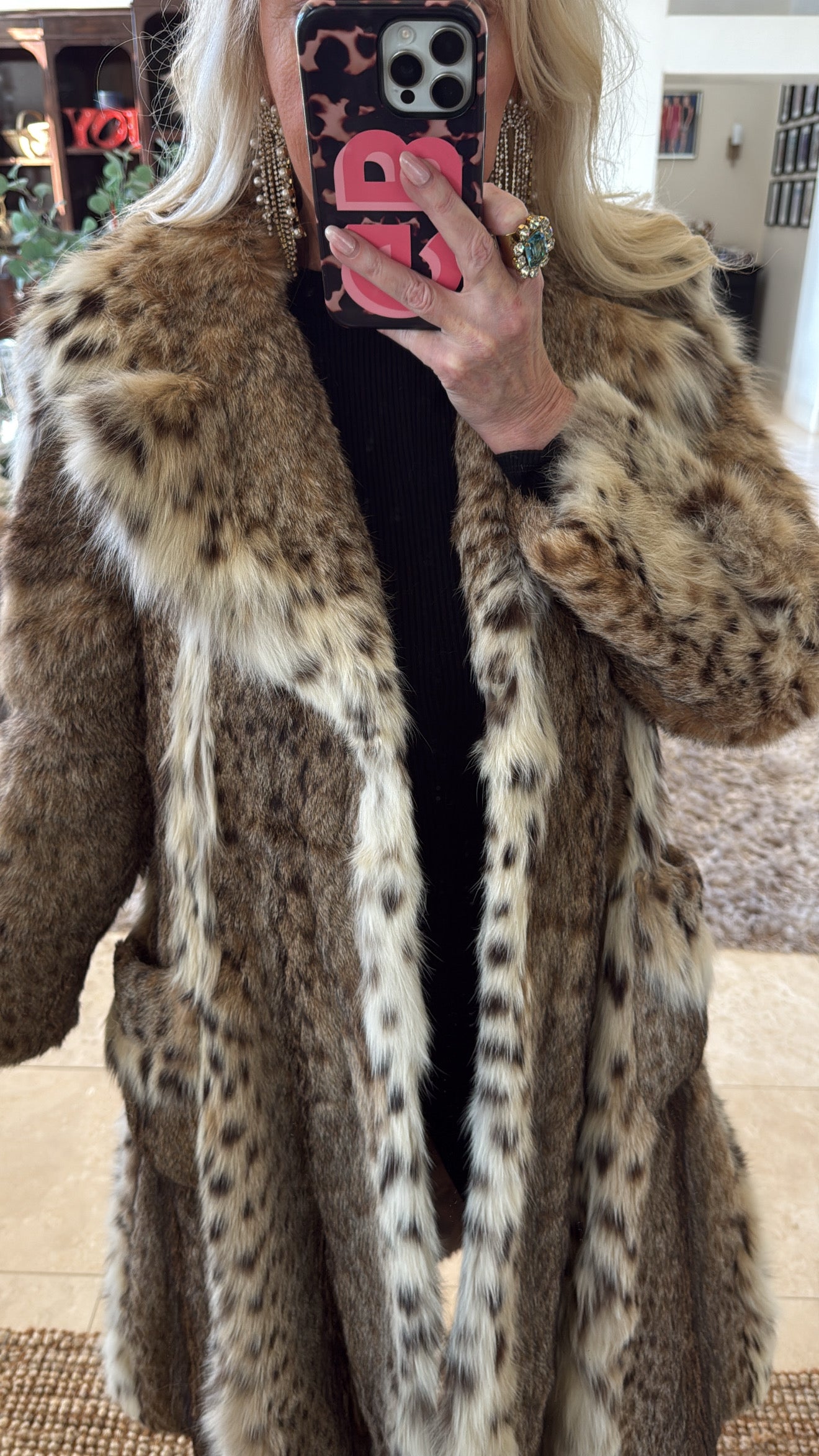 #36 Vintage Lynx Full Length Coat w/ Front Pockets