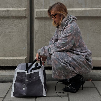 NEW!! Icon Medium Tote Bag in 5 Colors