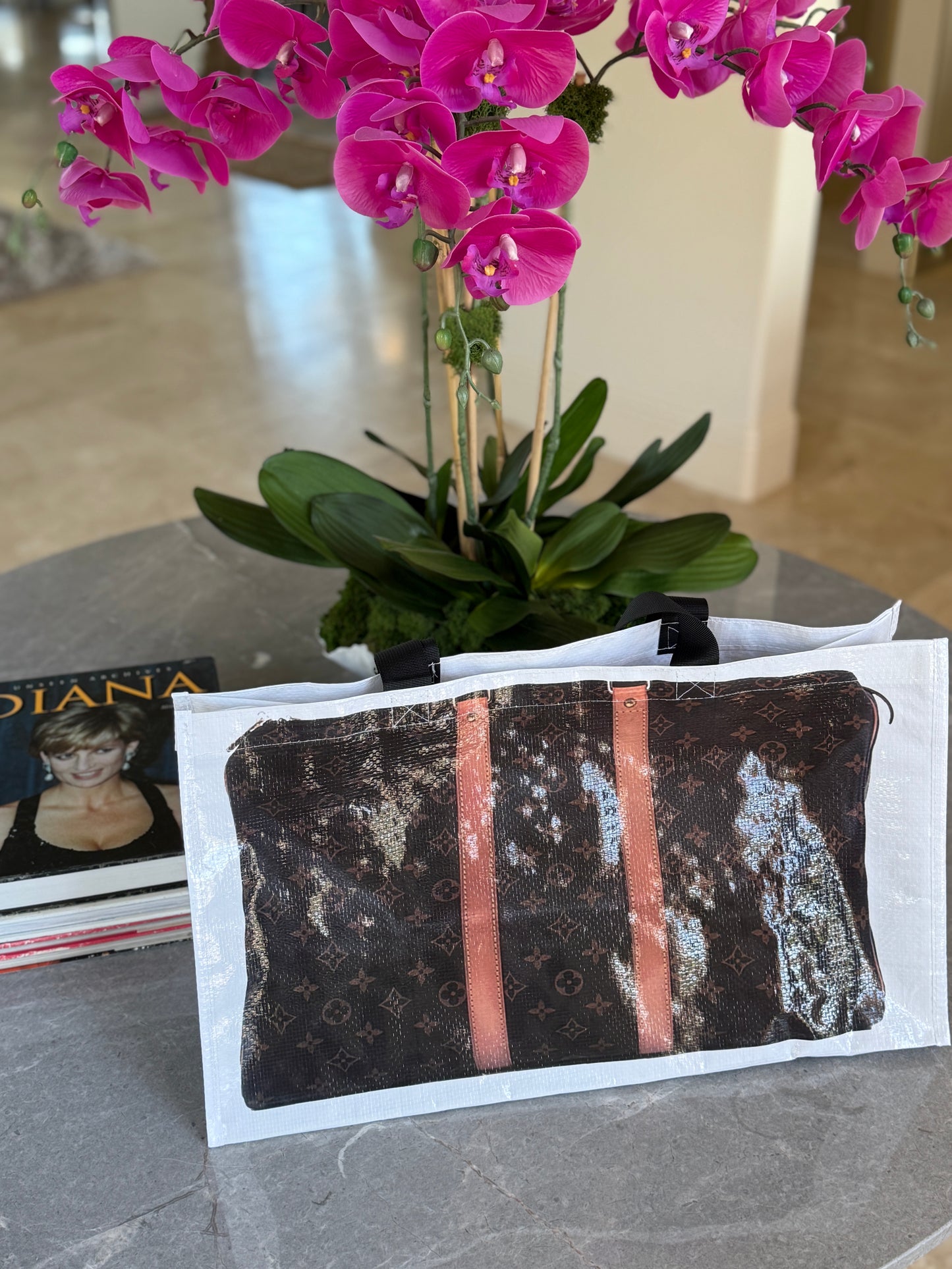 NEW!! Icon Large Tote Bag in 3 Styles