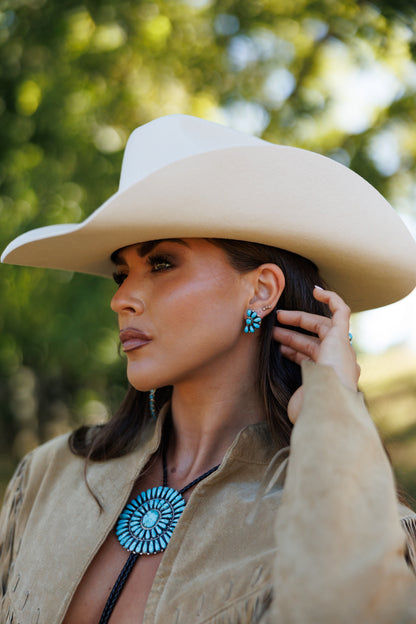 Kingman Turquoise Bolo Tie