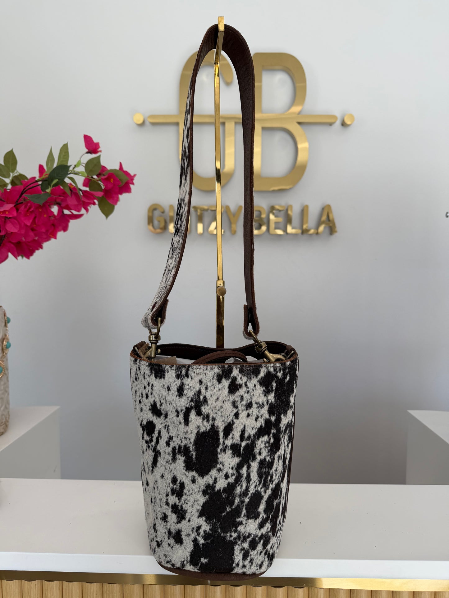 Black and White Cowhide Large Bucket Bag w/ Cowhide Strap