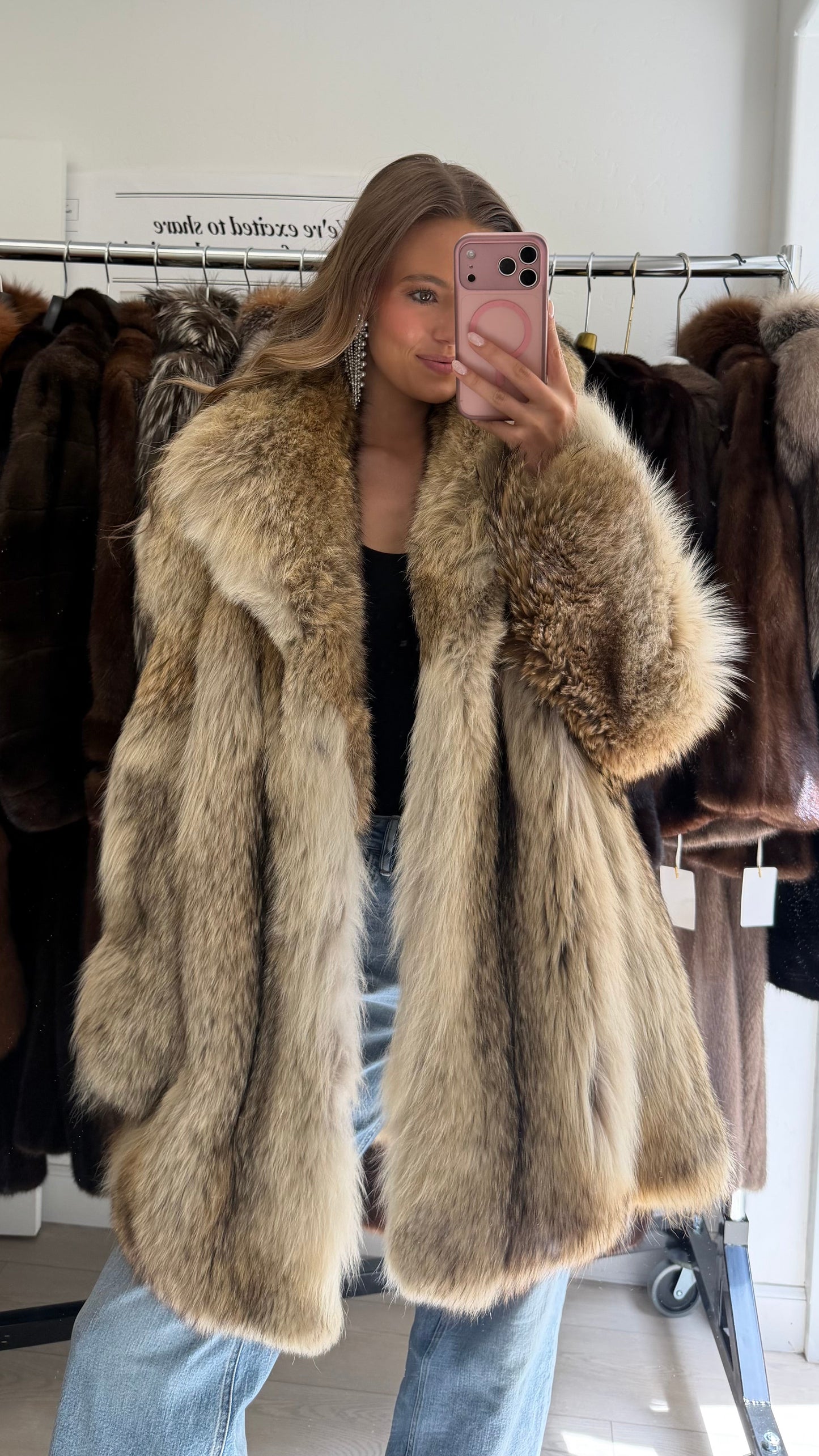 #44 Vintage Oversized Coyote Fur Jacket Size Small