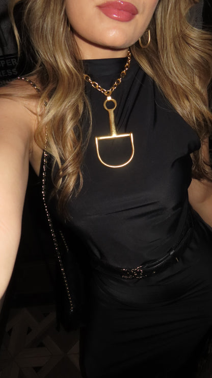 Horsebit Necklace with Chain in Gold