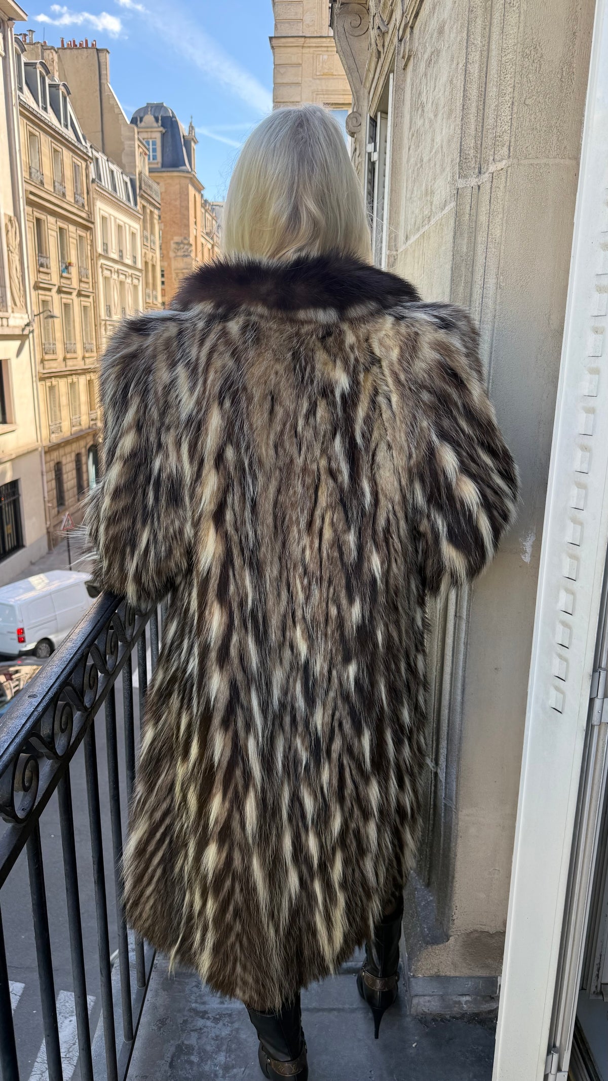 #100 Vintage Natural Racoon Coat - Size Medium/Large