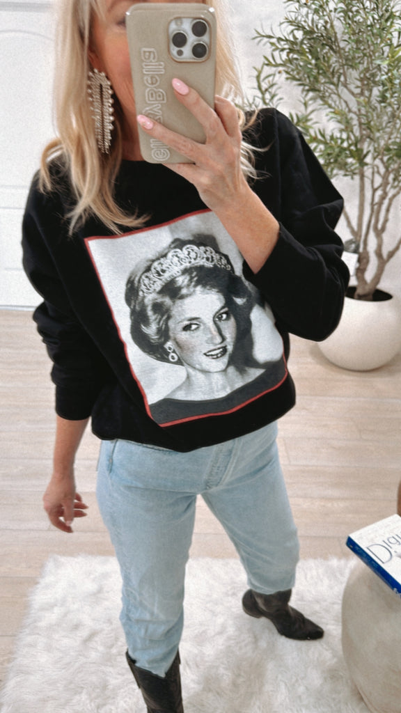 NEW!! “Lady Di” Oversized Sweatshirt in 2 colors, size S-XL!