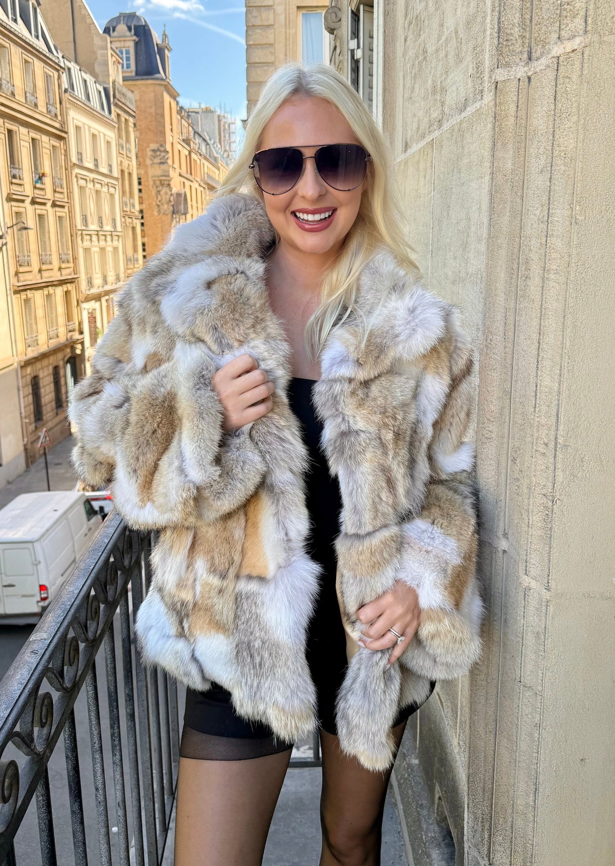 #97 Vintage Coyote Fur Jacket Size Medium
