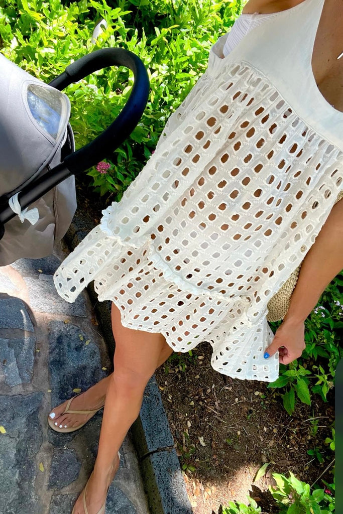 AS SEEN ON SARAH LIT!! Eyelet High Low Coverup in Green