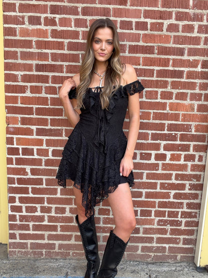 NEW!! Cactus Club Lace Dress in Black