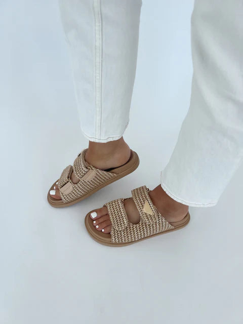 AS SEEN ON WHITNEY RIFE!! The Tuscany Raffia Slide in Nude